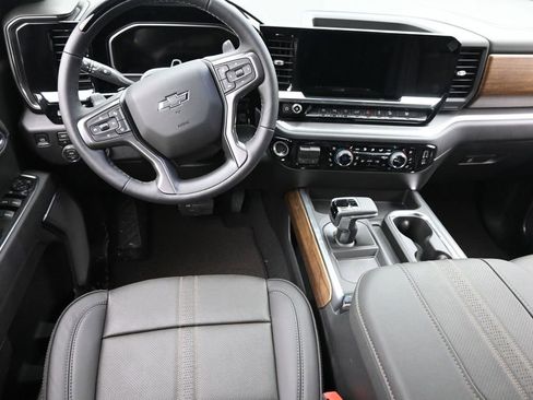 New 2026 Chevrolet Silverado 1500 High Country w/ Midnight Edition AWD/4WD image 11