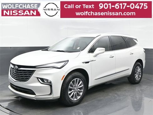 Used 2023 Buick Enclave Essence image 1