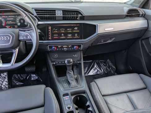 Used 2023 Audi Q3 2.0T Premium w/ Black Optic Sport Package AWD/4WD image 9