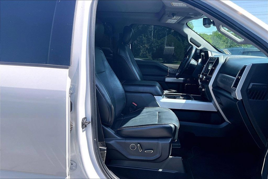 Used 2018 Ford F350 Lariat w/ Lariat Ultimate Package AWD/4WD image 7