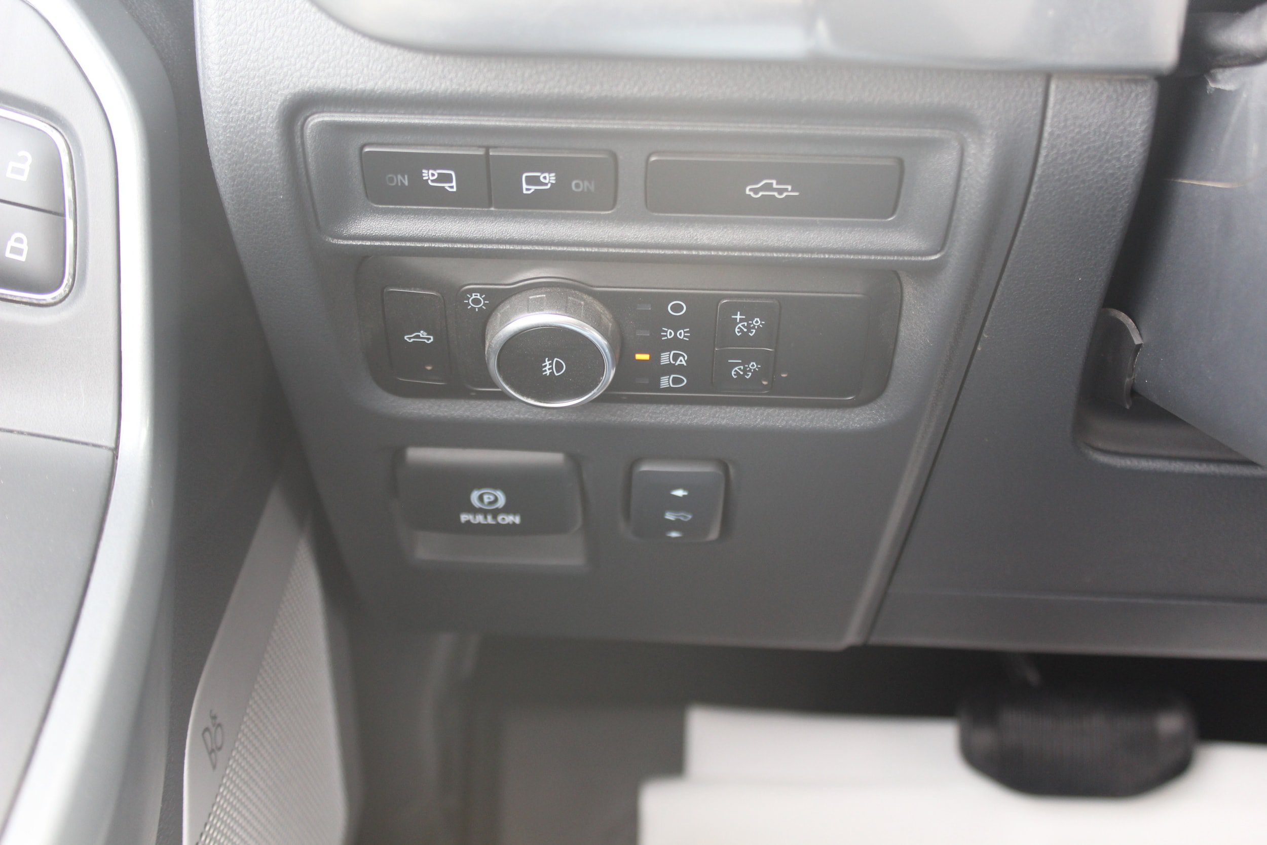 Used 2023 Ford F150 Lariat w/ Equipment Group 502A High AWD/4WD image 14