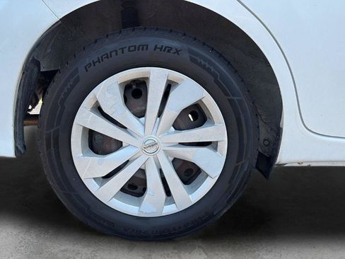 Used 2019 Nissan Versa Note SV FWD image 22