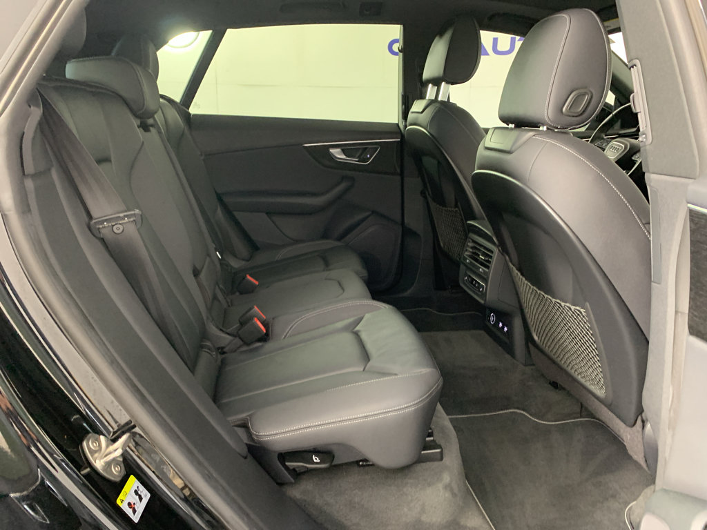 Used 2019 Audi Q8 Premium w/ Convenience Package AWD/4WD image 37