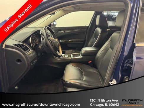 Used 2015 Chrysler 300 C RWD image 15