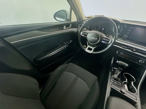 Used 2022 Kia K5 LXS image 9