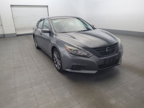 Used 2018 Nissan Altima 2.5 SR w/ SR Special Edition image 13