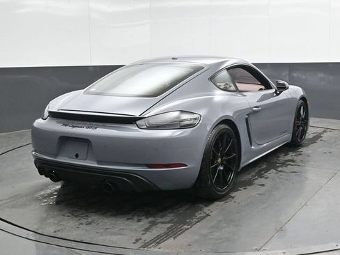 Used 2023 Porsche 718 Cayman GTS RWD image 3