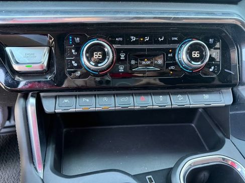 Used 2023 GMC Sierra 1500 Denali Ultimate AWD/4WD image 14