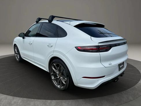 Used 2022 Porsche Cayenne Turbo AWD/4WD image 6
