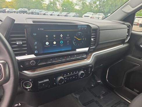 Certified 2023 Chevrolet Silverado 1500 LT AWD/4WD image 15
