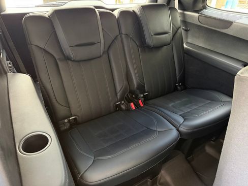 Used 2019 Mercedes-Benz GLS 450 4MATIC image 19