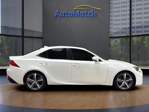 Used 2017 Lexus IS 300 AWD image 12