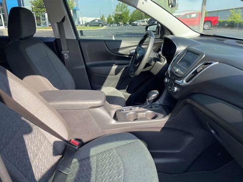 Used 2023 Chevrolet Equinox LT FWD image 8