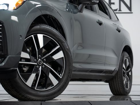 New 2026 Volvo XC60 B5 Plus AWD/4WD image 27