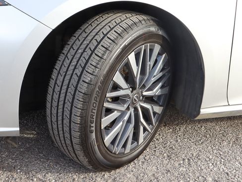 Used 2023 Nissan Altima 2.5 SV image 17