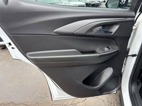 Used 2022 Chevrolet TrailBlazer LT w/ Convenience Package image 17