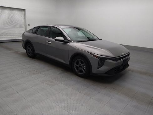 Used 2025 Kia K4 FWD image 11