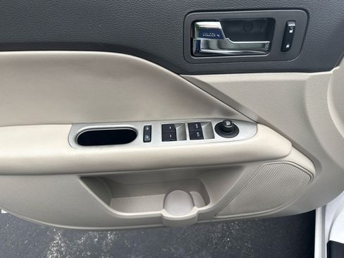 Used 2011 Ford Fusion SEL w/ 302A Rapid Spec Order Code FWD image 10