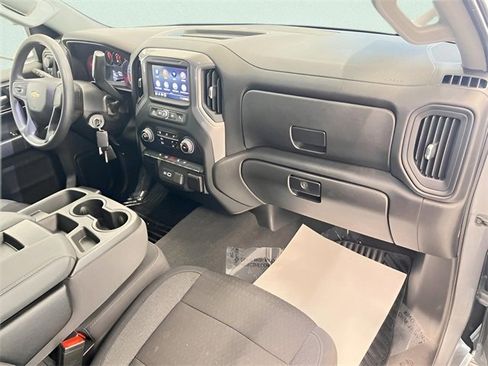 Certified 2022 Chevrolet Silverado 1500 Custom image 9