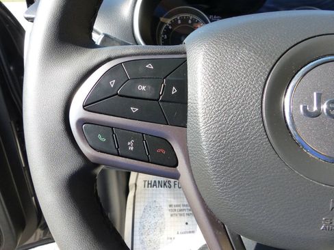Used 2021 Jeep Cherokee Limited AWD/4WD image 28