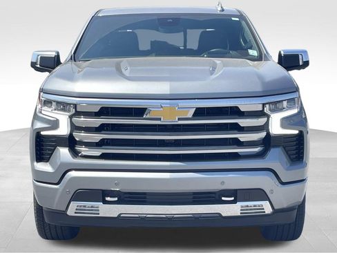 New 2026 Chevrolet Silverado 1500 High Country AWD/4WD image 8