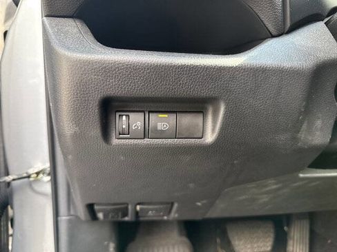 Used 2022 Toyota RAV4 XLE image 13