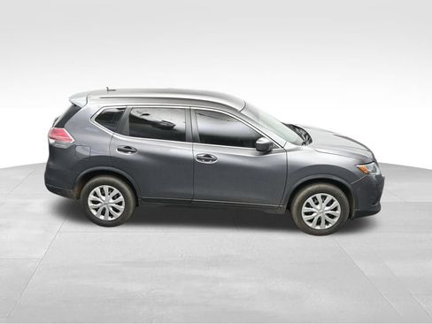 Used 2016 Nissan Rogue S FWD image 22