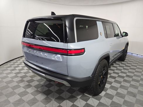 Used 2023 Rivian R1S Adventure image 5