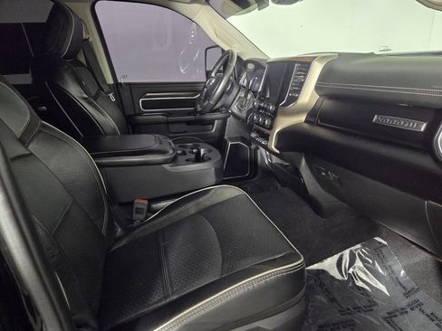 Used 2024 RAM 2500 Laramie w/ Safety Group AWD/4WD image 31