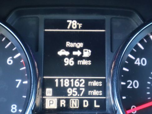 Used 2015 Nissan Rogue S w/ Convenience Package AWD/4WD image 45