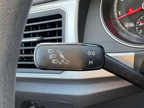 Used 2018 Volkswagen Atlas S image 24