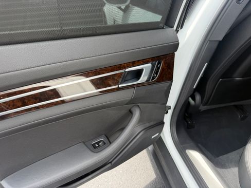 Certified 2018 Porsche Panamera 4 AWD/4WD image 29
