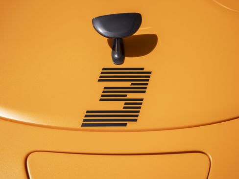 Used 2021 McLaren Elva RWD image 24