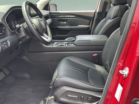 Certified 2025 Honda Pilot Elite image 9