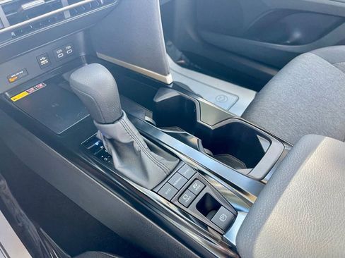 Used 2025 Toyota Camry LE image 14