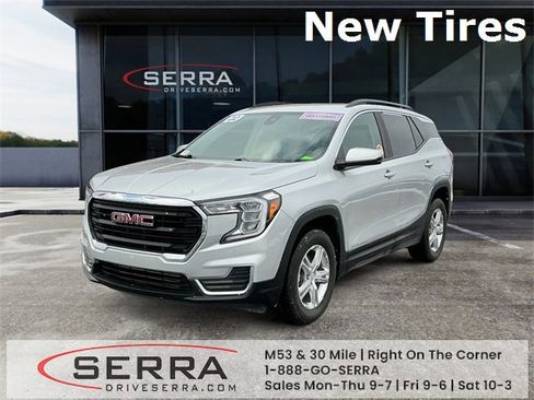 Used 2022 GMC Terrain SLE w/ Driver Convenience Package image 1