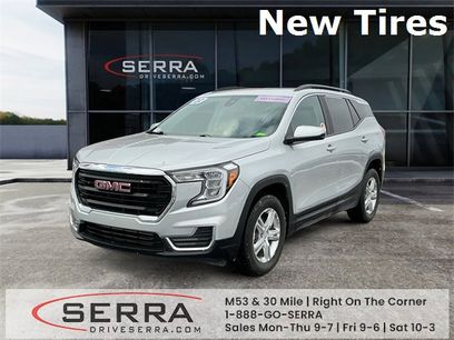 Used 2022 GMC Terrain SLE w/ Driver Convenience Package