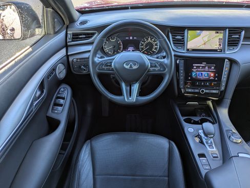 Used 2023 INFINITI QX55 Essential image 14