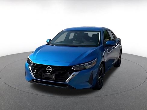 Used 2025 Nissan Sentra SV FWD image 12