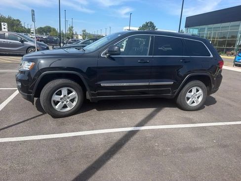 Used 2012 Jeep Grand Cherokee Laredo w/ Laredo E Group AWD/4WD image 18