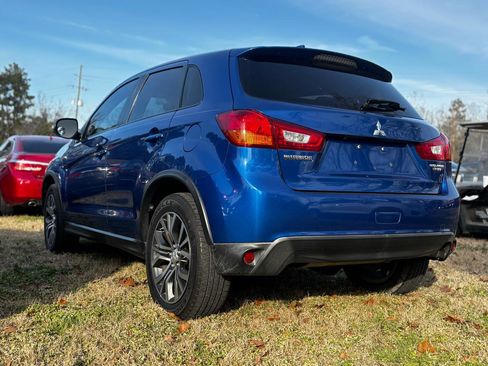Used 2017 Mitsubishi Outlander Sport LE FWD image 2