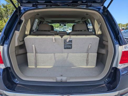 Used 2012 Toyota Highlander SE w/ Tow Pkg FWD image 13