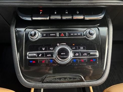 Used 2022 Lincoln Corsair Reserve w/ Equipment Group 201A AWD/4WD image 34