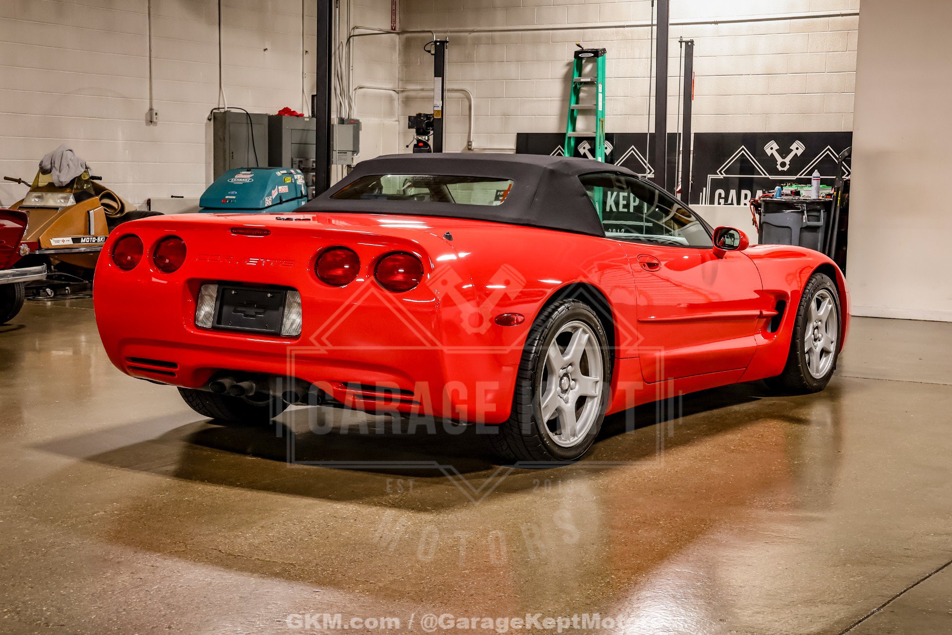 Used 1999 Chevrolet Corvette Convertible w/ Memory Pkg RWD image 7