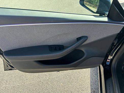 Used 2025 Tesla Model 3 RWD image 17