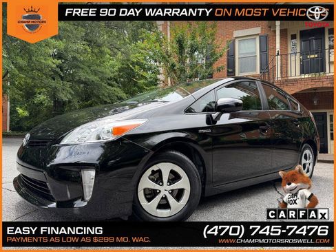 Used 2015 Toyota Prius Two FWD image 1