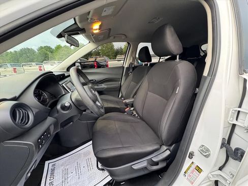Used 2023 Nissan Kicks S FWD image 14
