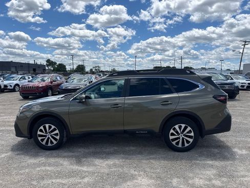 Used 2020 Subaru Outback Premium AWD/4WD image 12