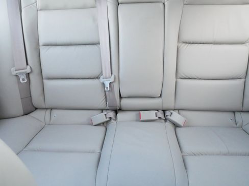 Used 2003 Nissan Maxima GLE image 13