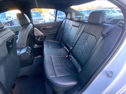 Used 2025 BMW 540i xDrive w/ Premium Package image 21